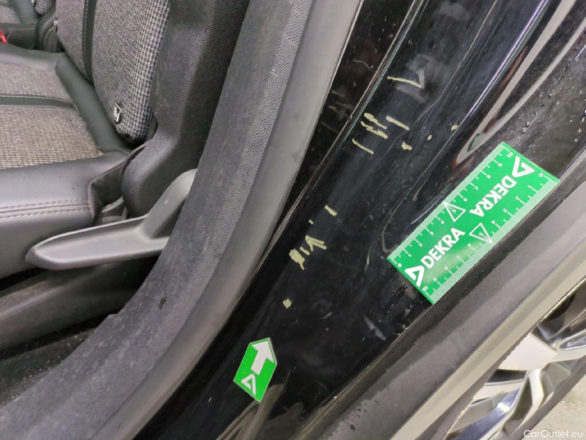  Peugeot  5008  Allure Business 1.5 HDi 130CV BVA8 7 Sieges E6dT #26