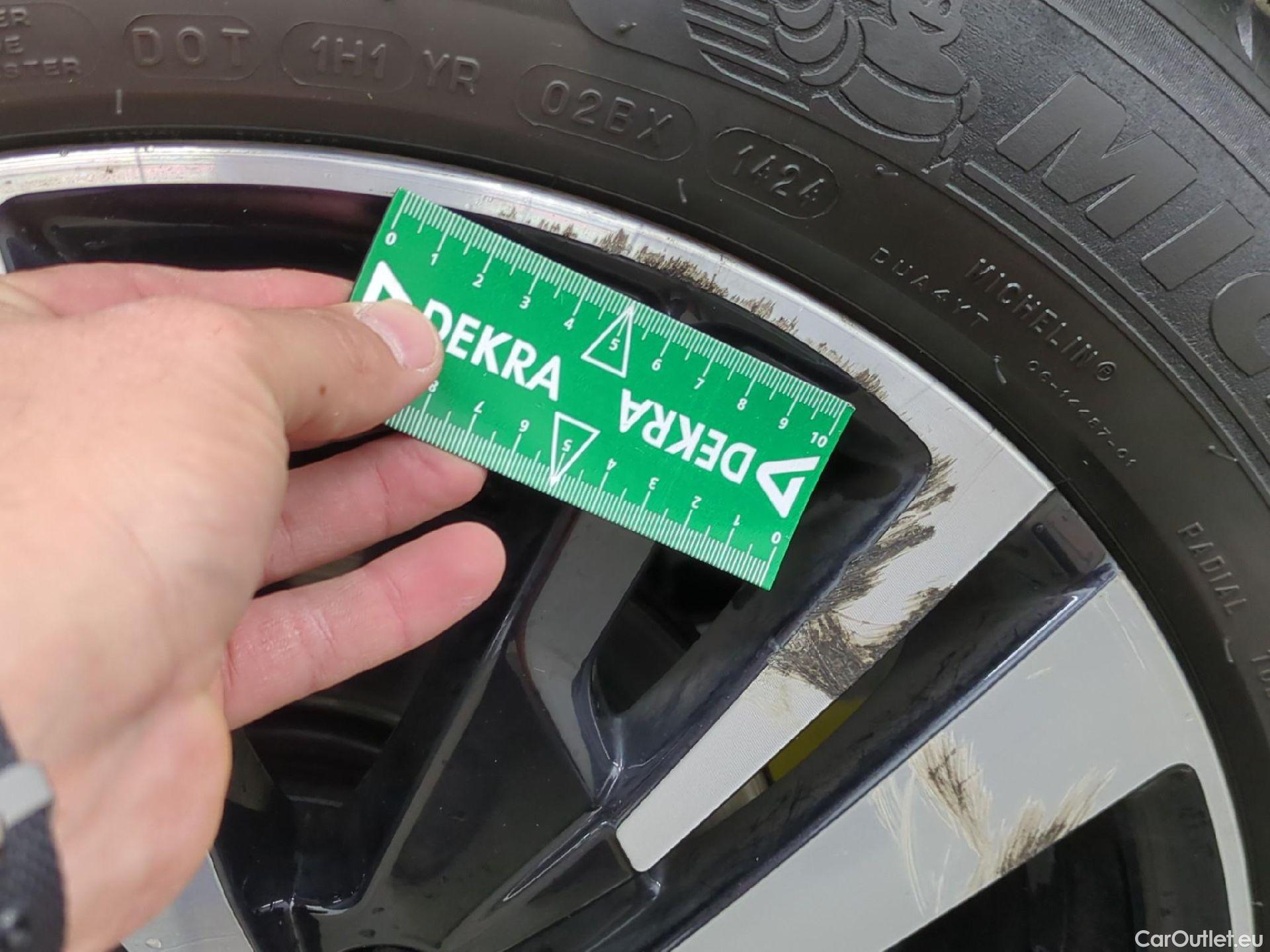  Peugeot  5008  Allure Business 1.5 HDi 130CV BVA8 7 Sieges E6dT #12