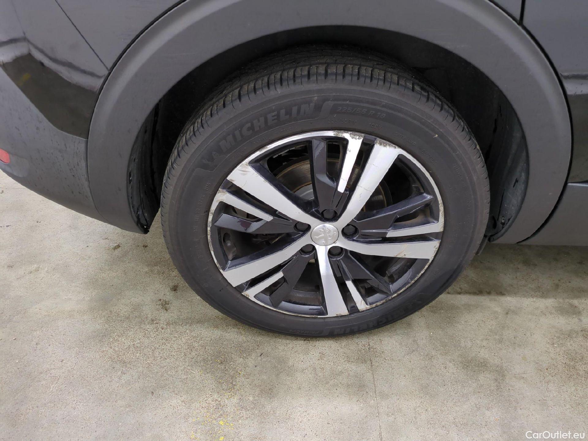  Peugeot  5008  Allure Business 1.5 HDi 130CV BVA8 7 Sieges E6dT #66