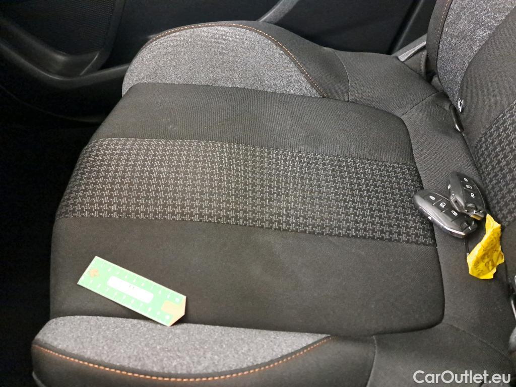  Peugeot  3008  II Active Pack 1.5 HDi 130CV BVA8 E6d #9