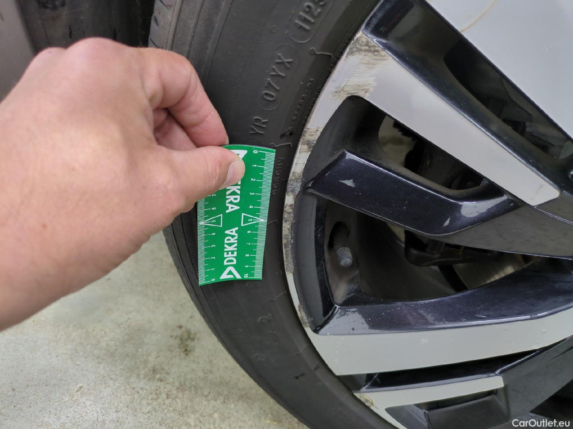  Peugeot  5008  Allure Business 1.5 HDi 130CV BVA8 7 Sieges E6dT #67