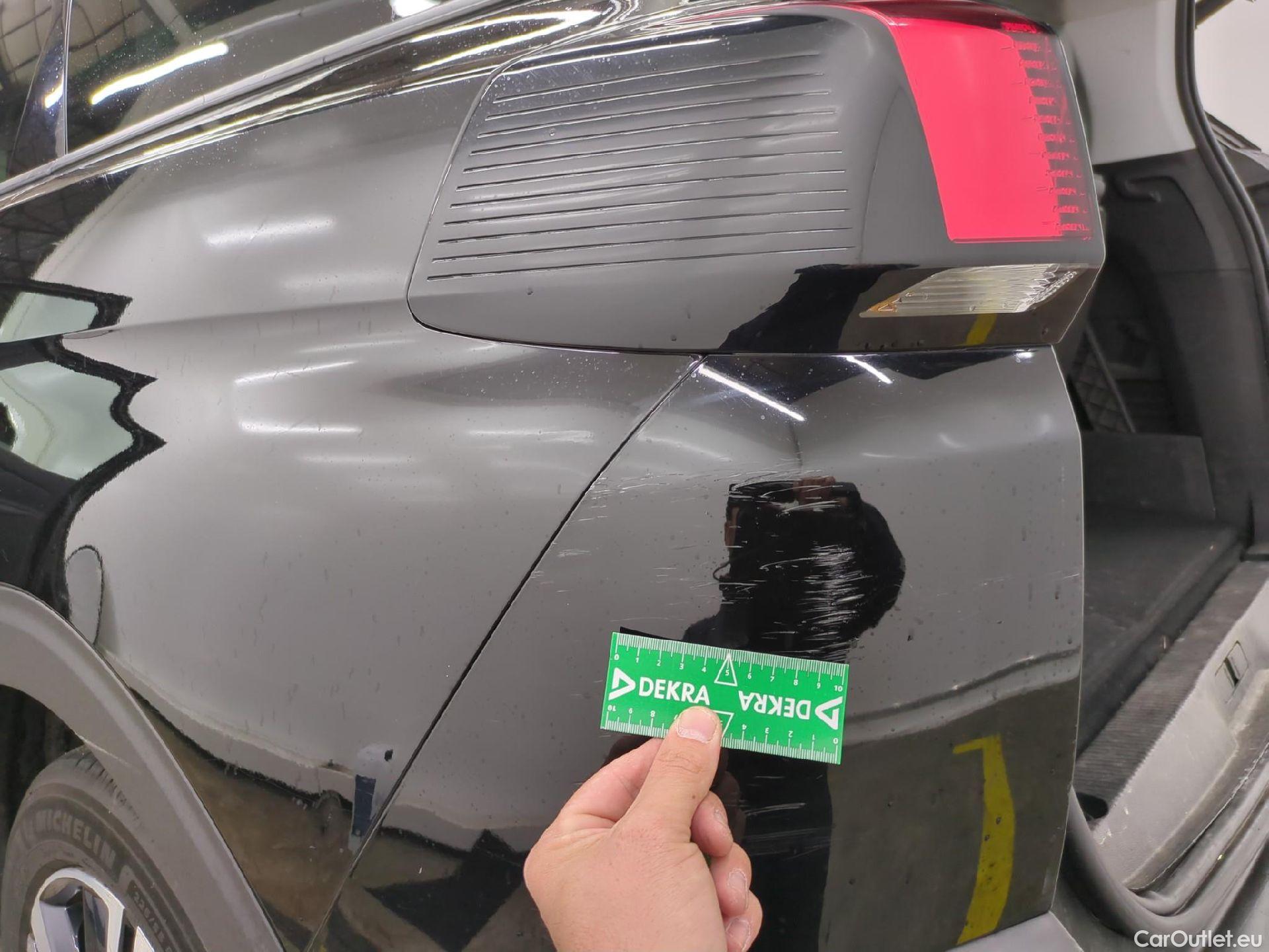  Peugeot  5008  Allure Business 1.5 HDi 130CV BVA8 7 Sieges E6dT #40