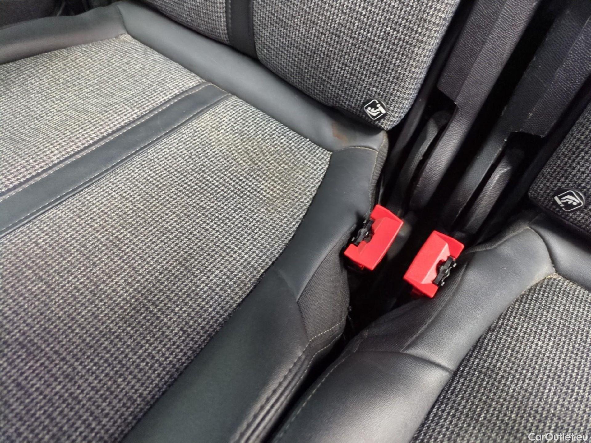  Peugeot  5008  Allure Business 1.5 HDi 130CV BVA8 7 Sieges E6dT #32