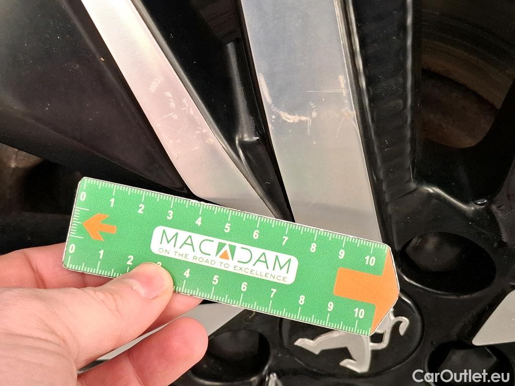  Peugeot  5008 PEUGEOT  / 2020 / 5P / SUV BlueHDi 130 S&S EAT8 GT Pack #30