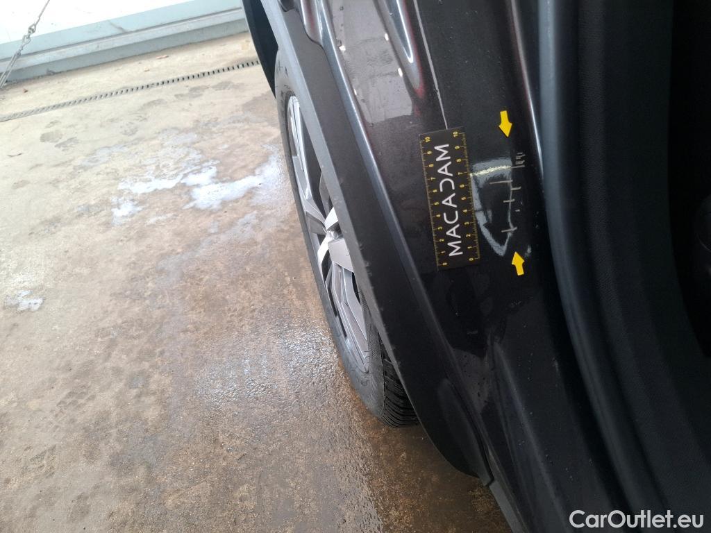  Peugeot  5008  Allure Pack 1.5 HDi 130CV BVA8 7 Sieges E6d #5