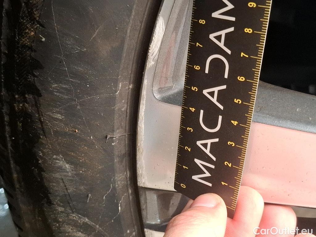  Peugeot  5008  Allure Pack 1.5 HDi 130CV BVA8 7 Sieges E6d #11