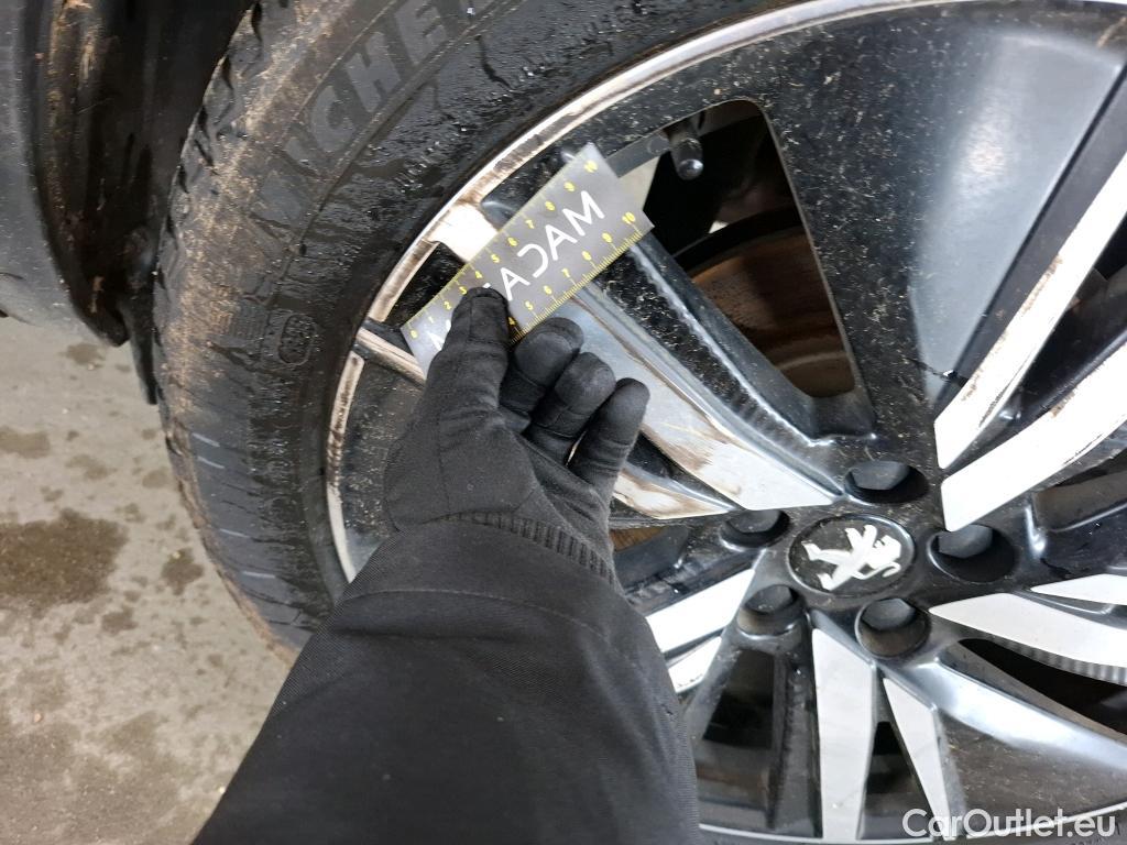  Peugeot  5008 PEUGEOT  / 2020 / 5P / SUV BlueHDi 180 S&S EAT8 GT Pack #13