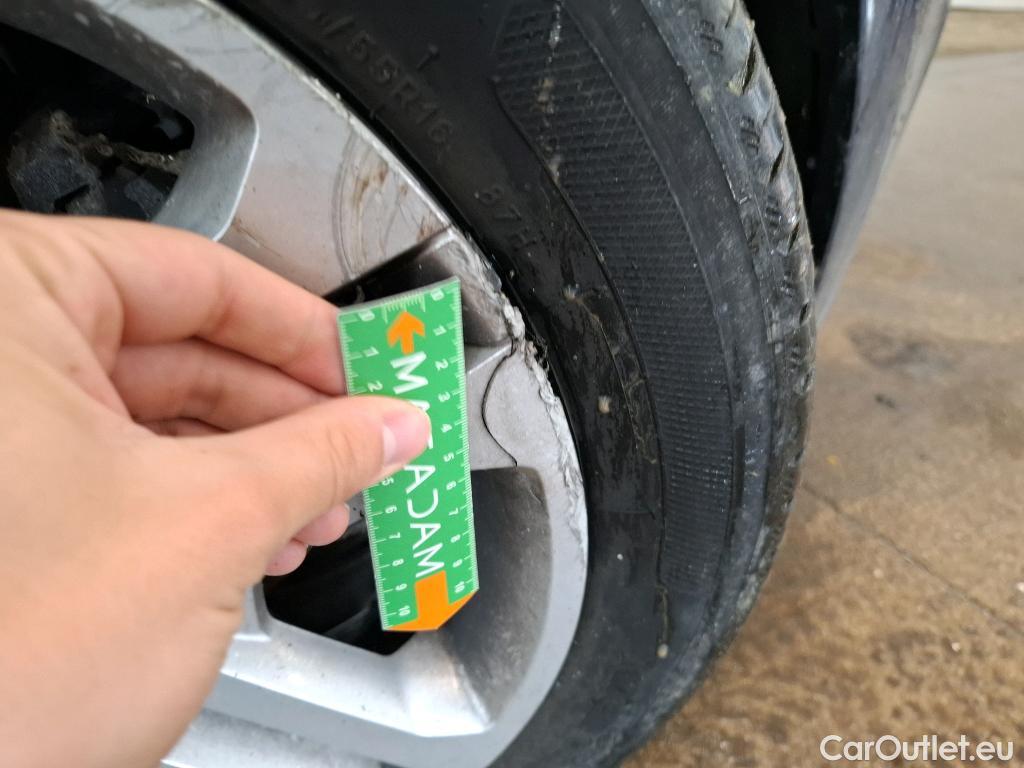  Renault  Clio  IV Business 1.5 dCi 75CV BVM5 E6 #19