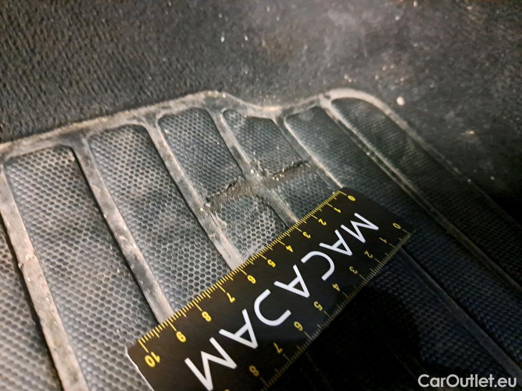  Peugeot  508 PEUGEOT  SW / 2018 / 5P / Break PureTech 130 S&S EAT8 Active Pack #61