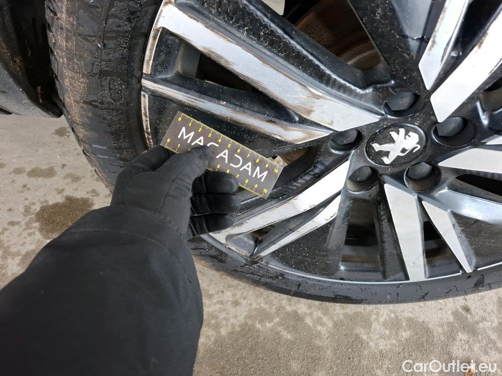  Peugeot  5008 PEUGEOT  / 2020 / 5P / SUV BlueHDi 180 S&S EAT8 GT Pack #15