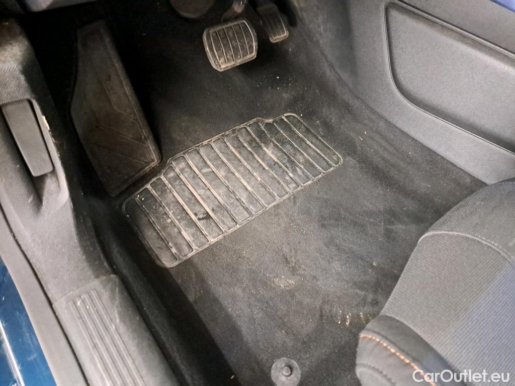  Peugeot  508 PEUGEOT  SW / 2018 / 5P / Break PureTech 130 S&S EAT8 Active Pack #60