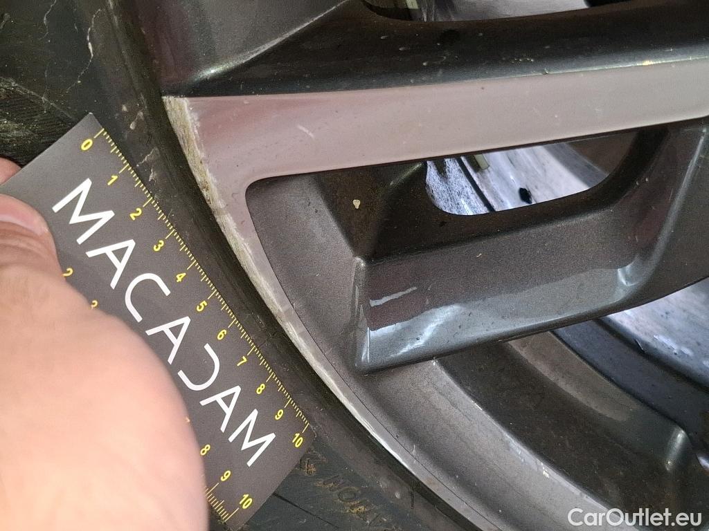  Peugeot  5008  Allure Pack 1.5 HDi 130CV BVA8 7 Sieges E6d #12