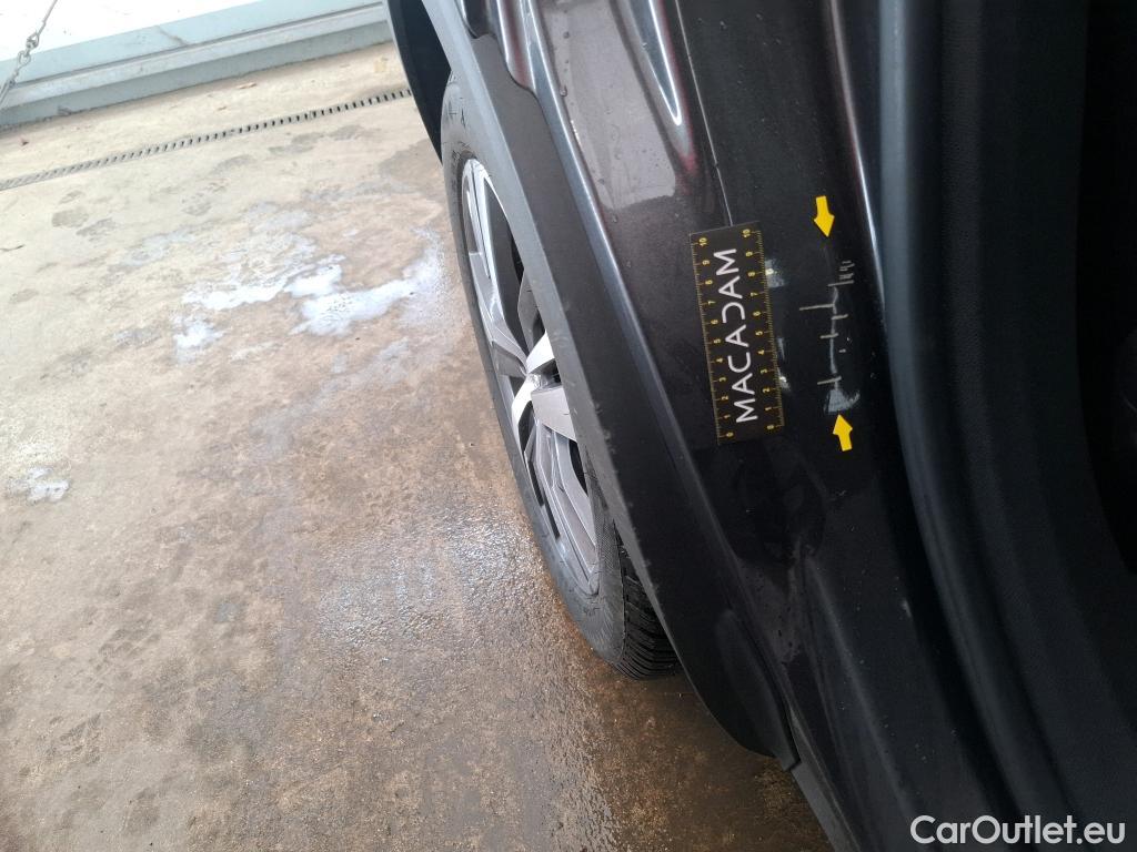  Peugeot  5008  Allure Pack 1.5 HDi 130CV BVA8 7 Sieges E6d #6