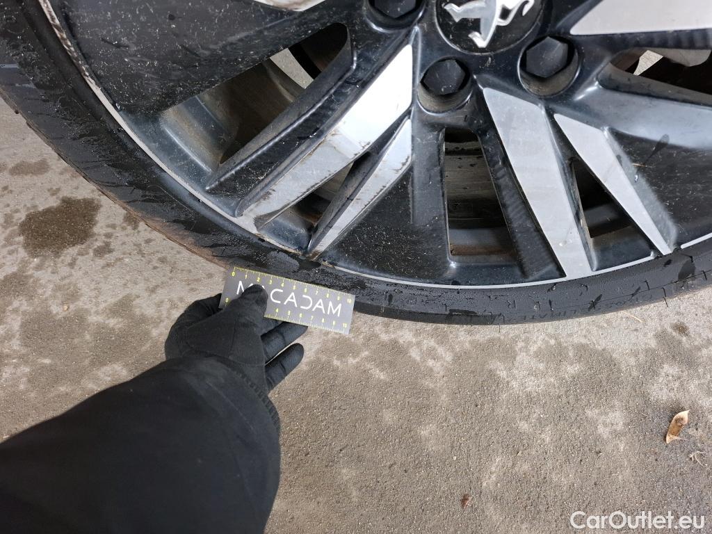  Peugeot  5008 PEUGEOT  / 2020 / 5P / SUV BlueHDi 180 S&S EAT8 GT Pack #16