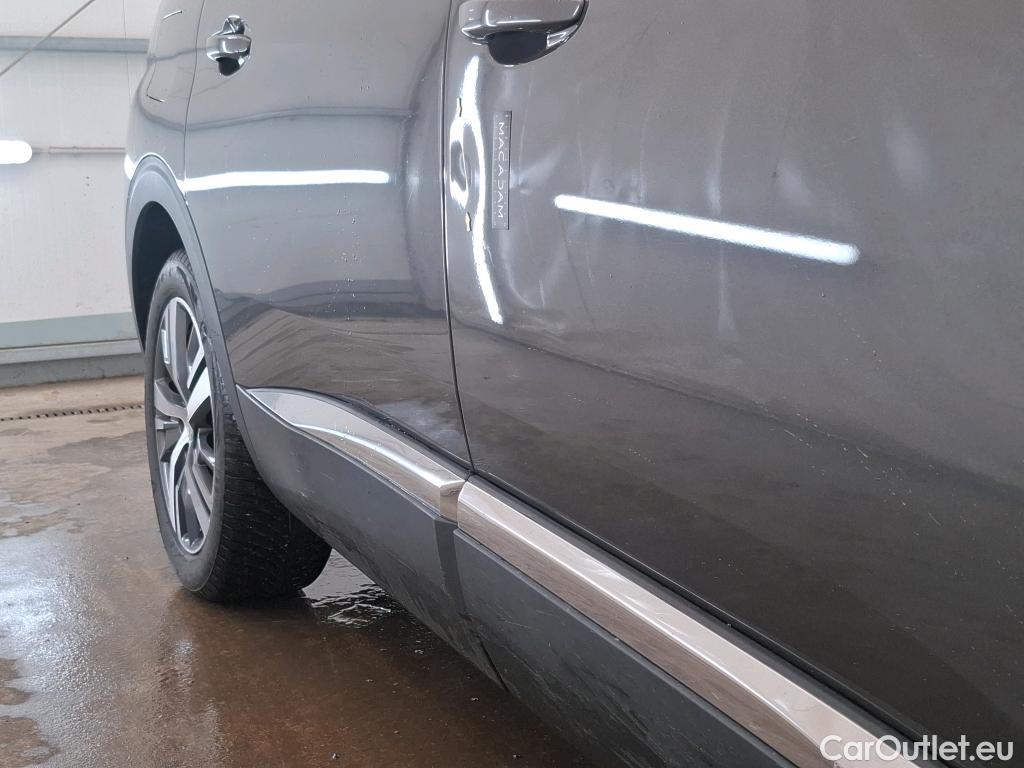  Peugeot  5008  Allure Pack 1.5 HDi 130CV BVA8 7 Sieges E6d #2