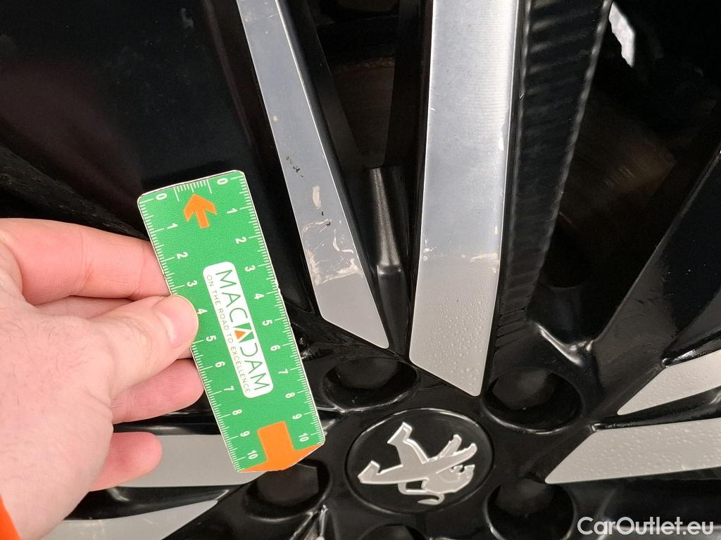  Peugeot  5008 PEUGEOT  / 2020 / 5P / SUV BlueHDi 130 S&S EAT8 GT Pack #21