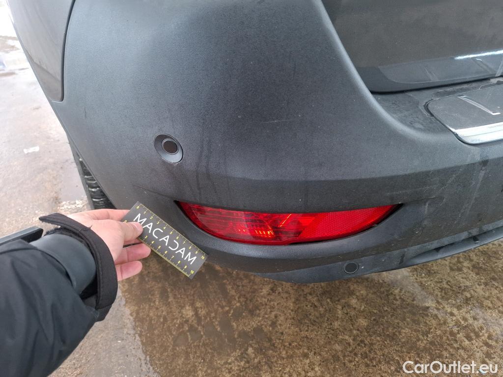  Peugeot  5008  Allure Pack 1.5 HDi 130CV BVA8 7 Sieges E6d #18