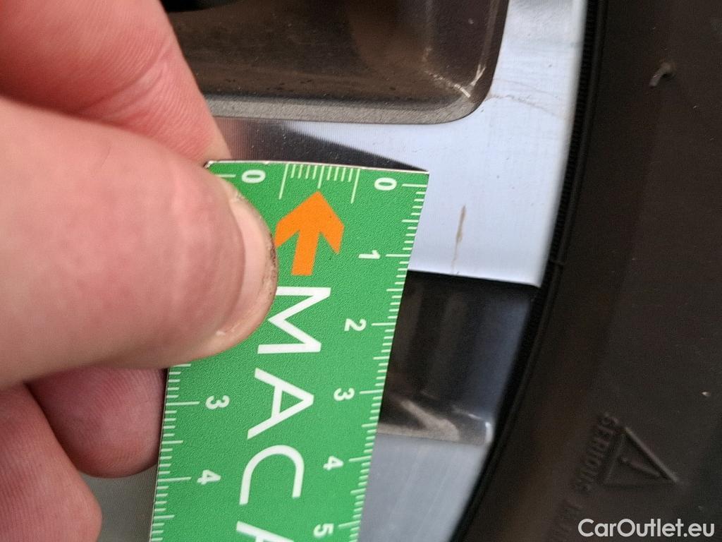  Peugeot  5008  Allure Pack 1.5 HDi 130CV BVA8 7 Sieges E6d #25