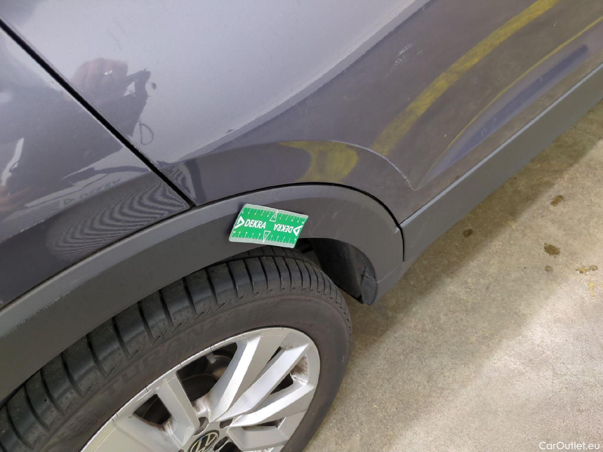  Volkswagen  T-CROSS VOLKSWAGEN  / 2018 / 5P / SUV 1.0 TSI 110ch DSG Carat #30