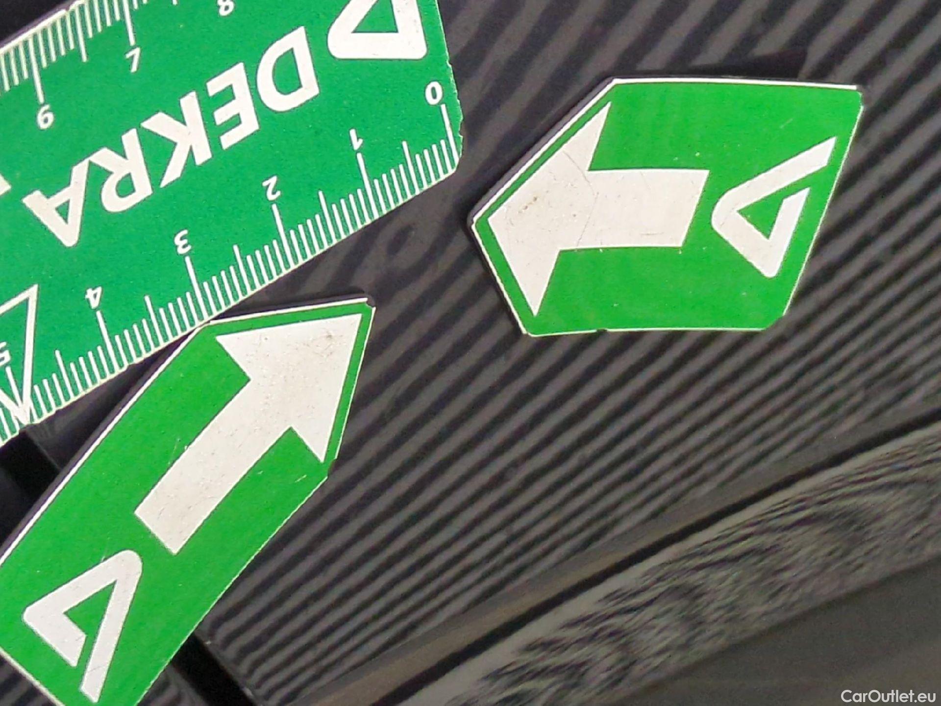  Volkswagen  T-CROSS VOLKSWAGEN  / 2018 / 5P / SUV 1.0 TSI 110ch DSG Carat #35