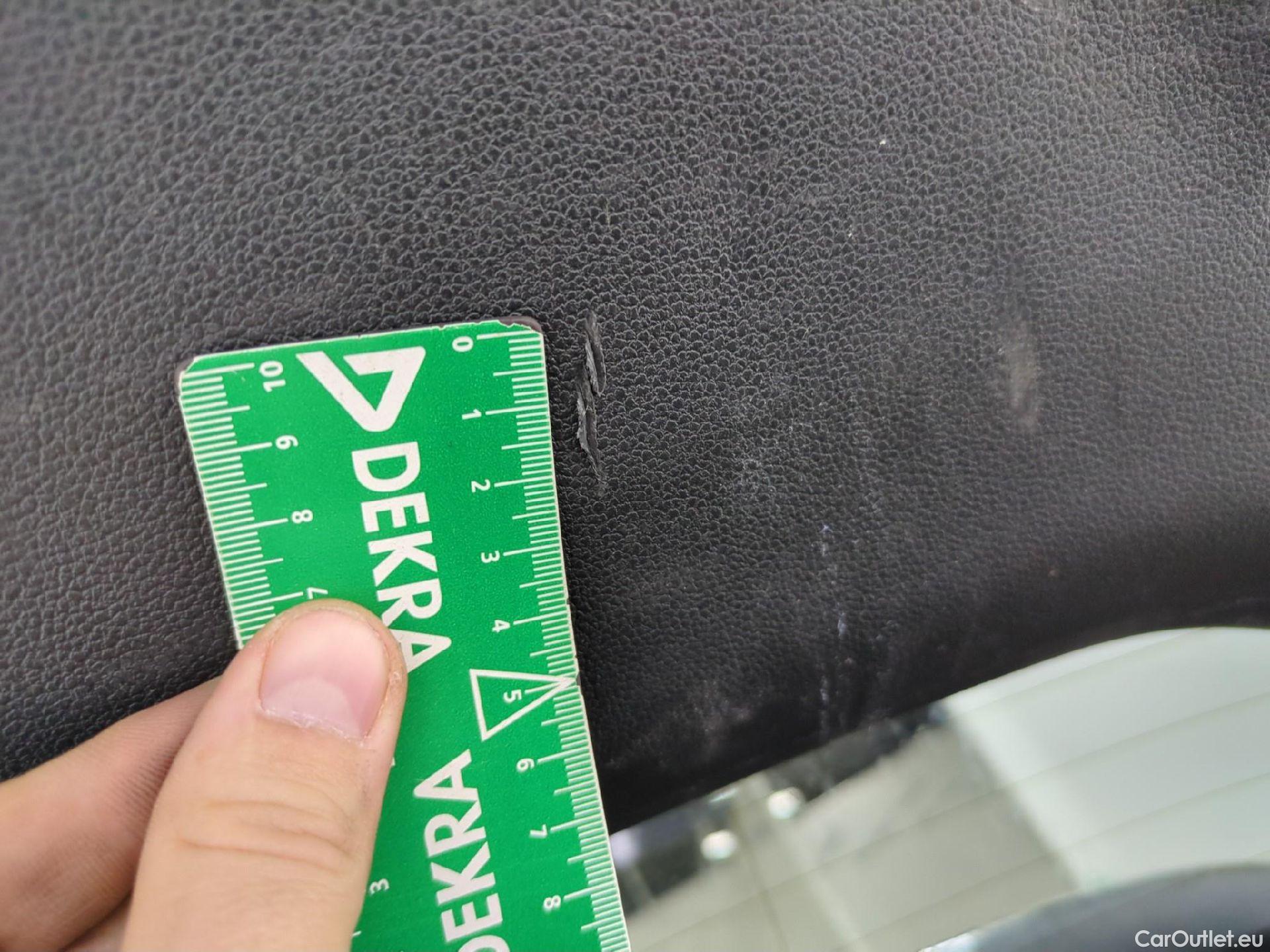  Volkswagen  T-CROSS VOLKSWAGEN  / 2018 / 5P / SUV 1.0 TSI 110ch DSG Carat #12