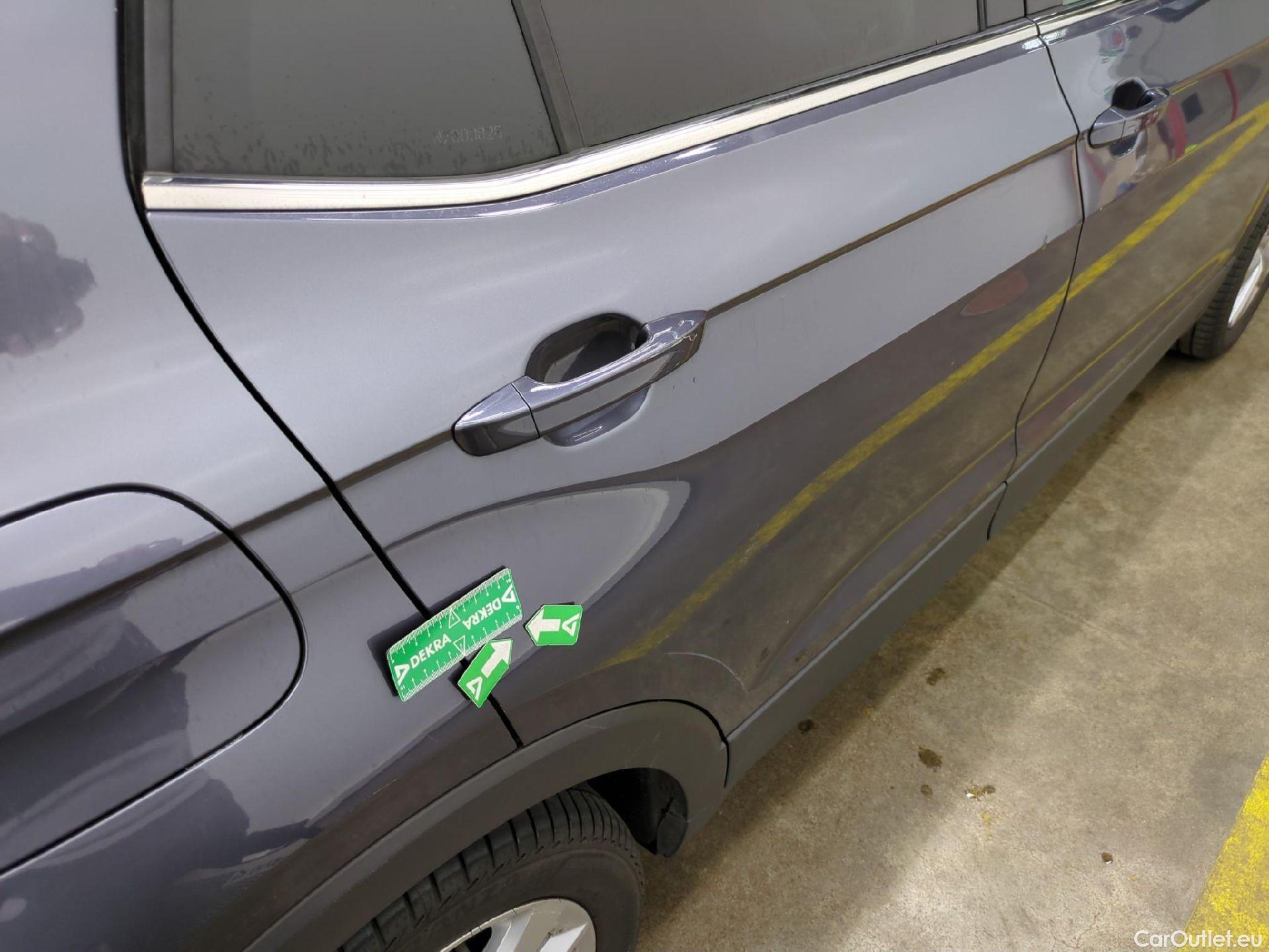  Volkswagen  T-CROSS VOLKSWAGEN  / 2018 / 5P / SUV 1.0 TSI 110ch DSG Carat #34