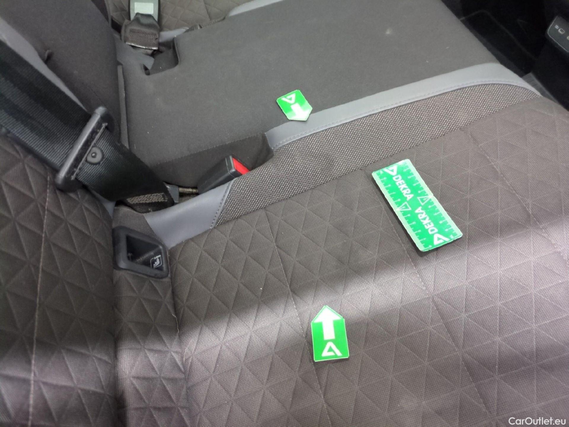  Volkswagen  T-CROSS VOLKSWAGEN  / 2018 / 5P / SUV 1.0 TSI 110ch DSG Carat #44