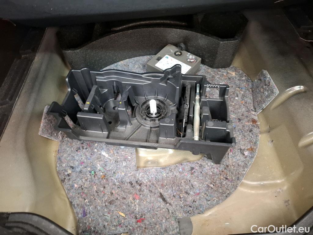  Citroen  C4 CITROEN  X / 2022 / 4P / Berline PureTech 130 S&S EAT8 Feel Pack #25