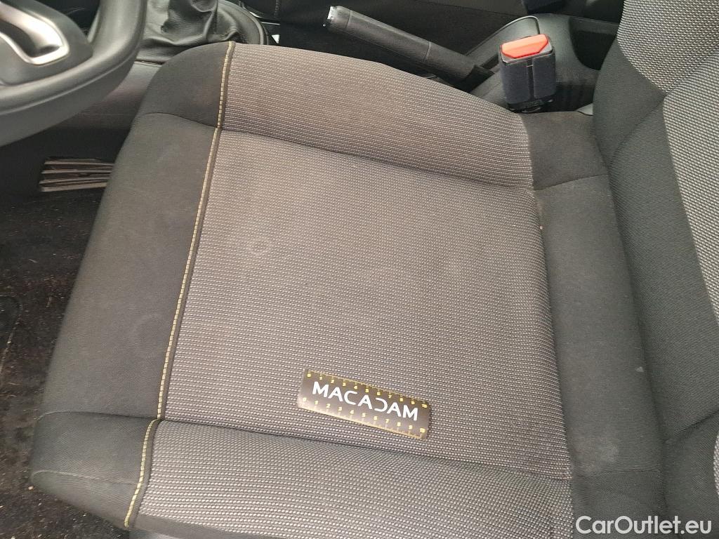  Citroen  C3  Feel Pack 1.2 PureTech 110CV BVM6 E6d #50