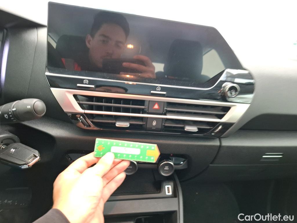  Citroen  C4 CITROEN  X / 2022 / 4P / Berline PureTech 130 S&S EAT8 Feel Pack #19