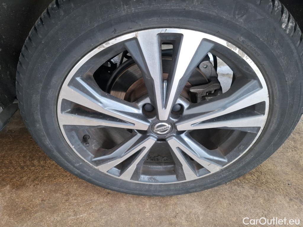  Nissan  Qashqai NISSAN  5p Crossover 1.2 DIG-T 115 Xtronic N-Connecta #77