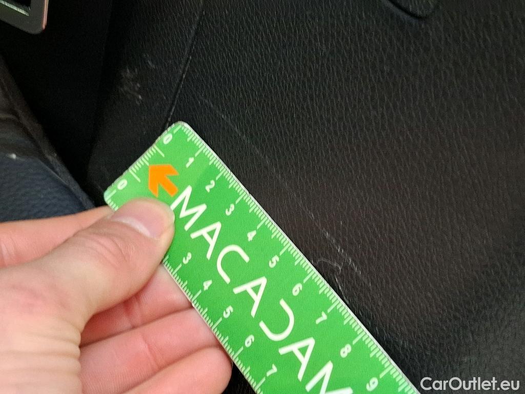  Mercedes  G-Klasee MERCEDES-BENZ GLC / 2019 / 5P / SUV GLC 300 e Business Line 4Matic #13