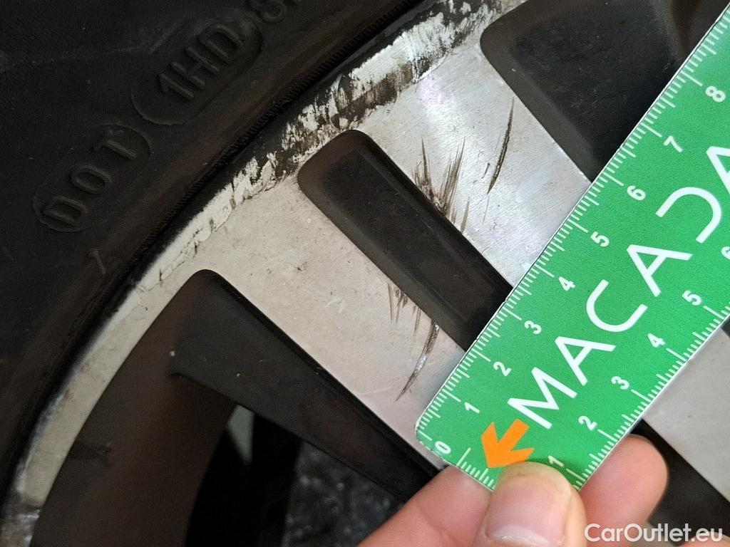  Mercedes  G-Klasee MERCEDES-BENZ GLC / 2019 / 5P / SUV GLC 300 e Business Line 4Matic #11