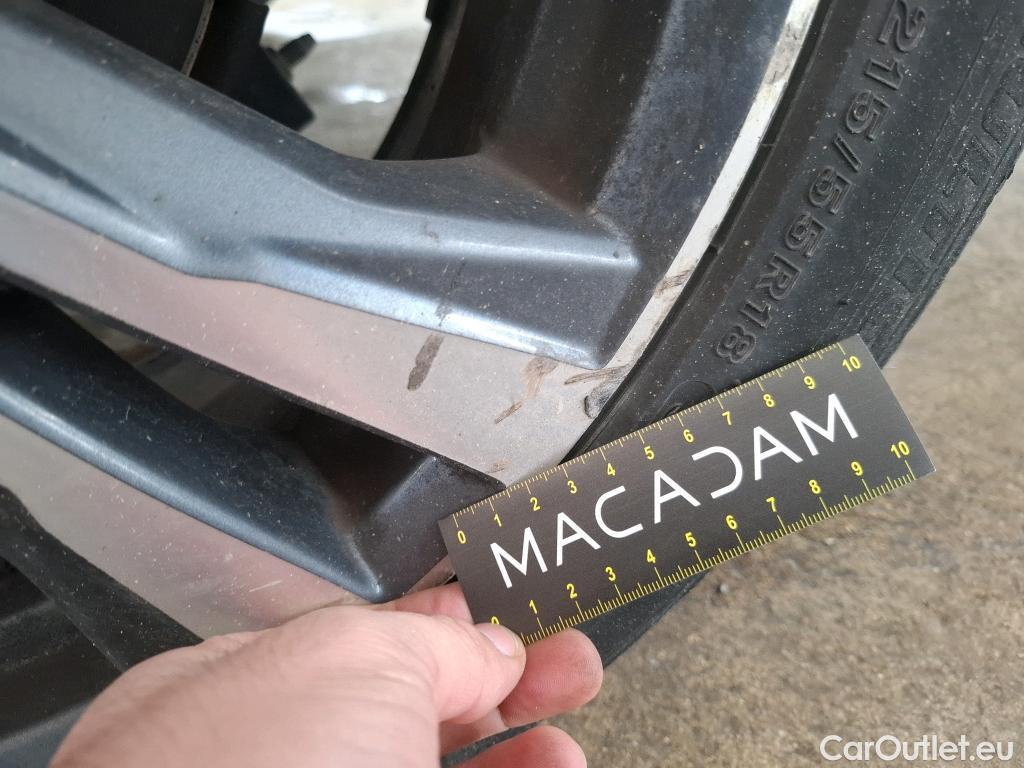  Nissan  Qashqai NISSAN  5p Crossover 1.2 DIG-T 115 Xtronic N-Connecta #82