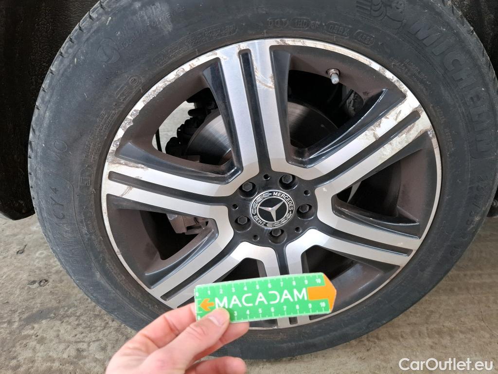  Mercedes  G-Klasee MERCEDES-BENZ GLC / 2019 / 5P / SUV GLC 300 e Business Line 4Matic #1