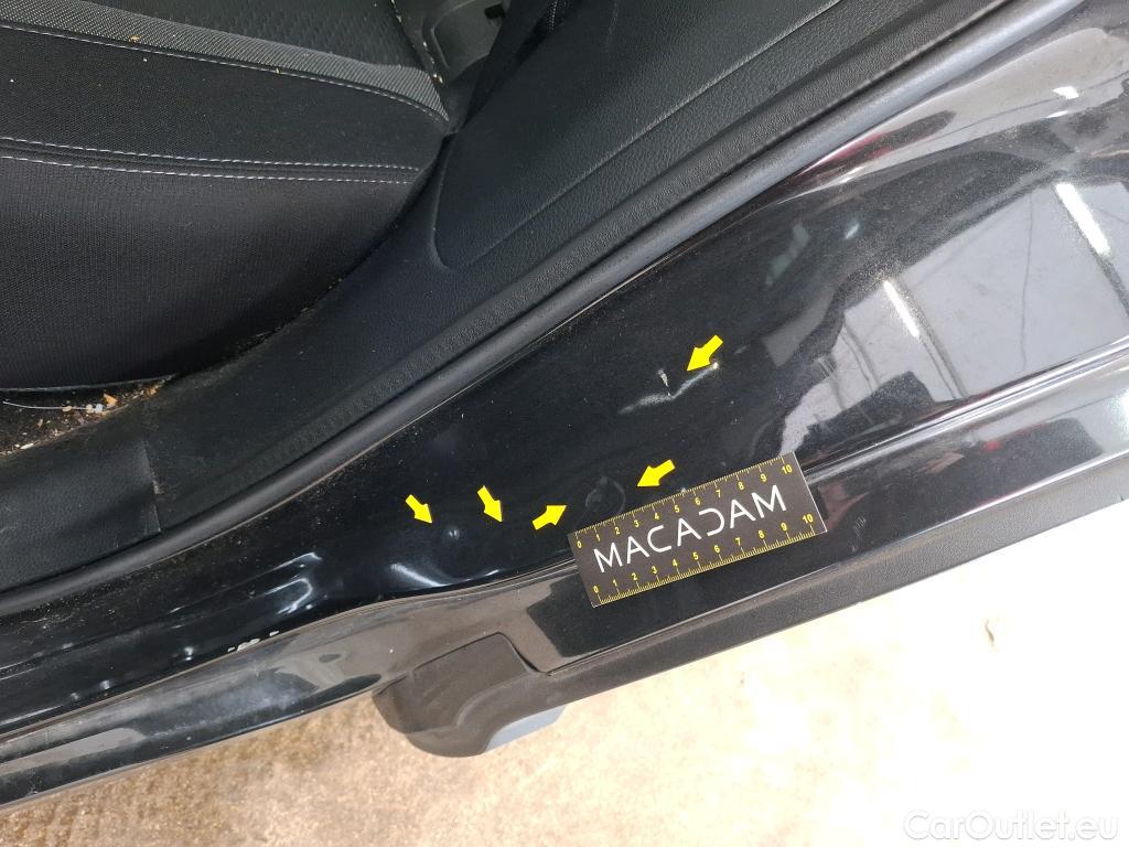  Nissan  Qashqai NISSAN  5p Crossover 1.2 DIG-T 115 Xtronic N-Connecta #63