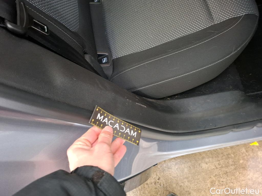  Opel   Grandland X Grandland X GS Line 1.5 130CV BVA8 E6d #18