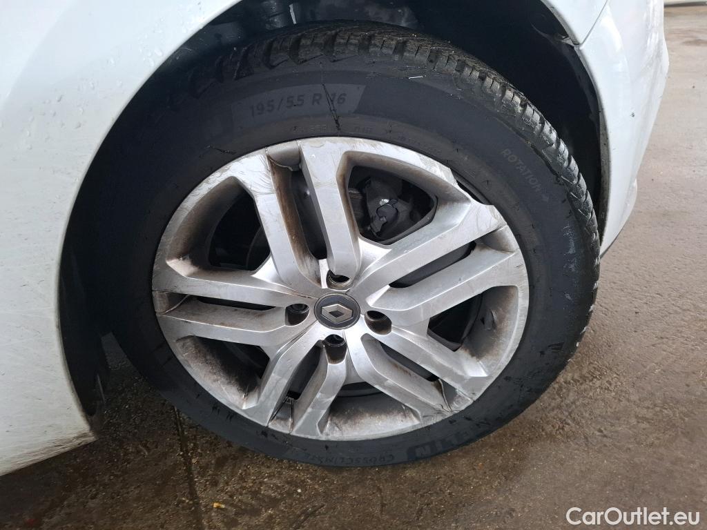  Renault  Clio  IV Business 1.5 dCi 90CV BVM5 E6 #102