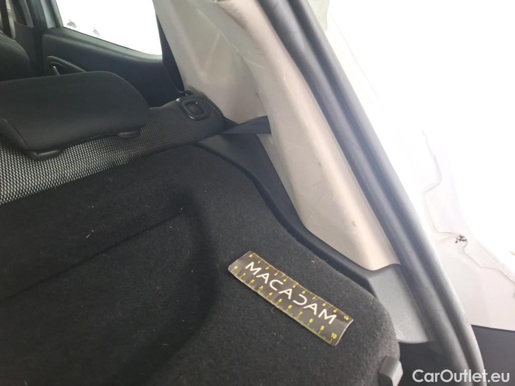  Renault  Clio  IV Business 1.5 dCi 90CV BVM5 E6 #76