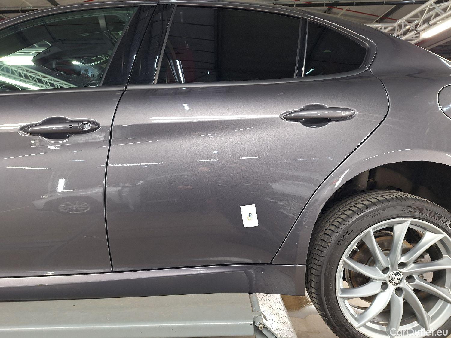  Alfa Romeo  Giulietta Alfa Romeo, Giulia '16, Alfa Romeo Giulia 2.2 D 190 Atx Rwd Sprint AUTO 4d #28