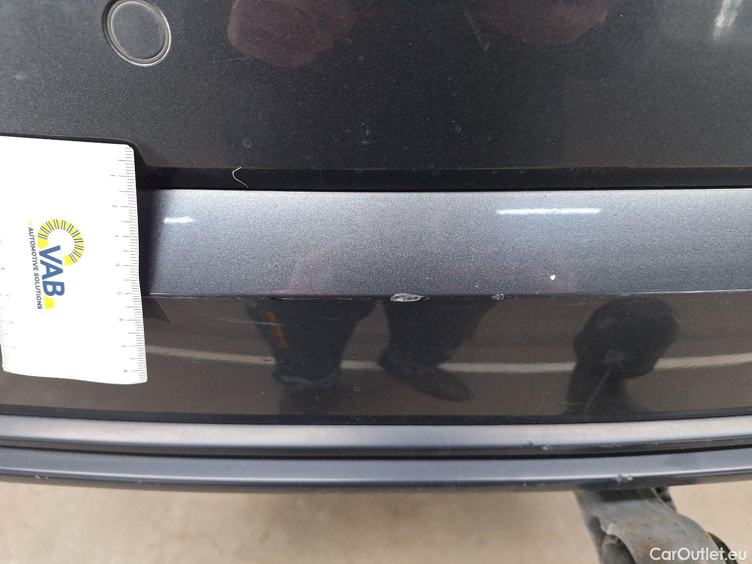  Audi  Q3 Audi,  '18, Audi  35 TDI S tronic S line Business Edition 5d #33