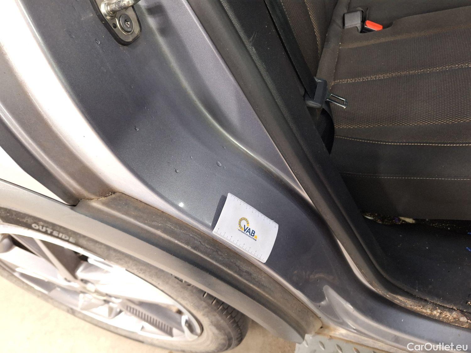  DS  DS7 DS,  CB '17, DS 7 Crossback 1.5 BlueHDi 130 Automatic So Chic 5 #32