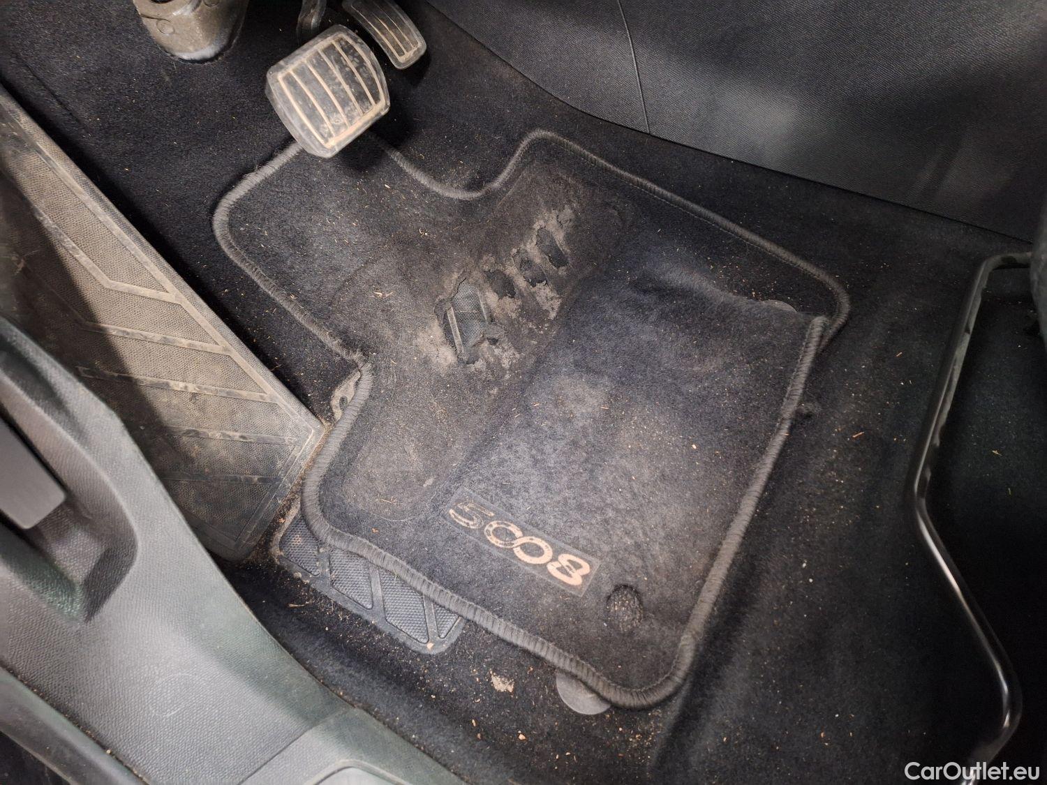  Peugeot  5008 Peugeot,  '16, Peugeot  1.5 BlueHDi 96kW S&S EAT8 Active 5d 7pl #65