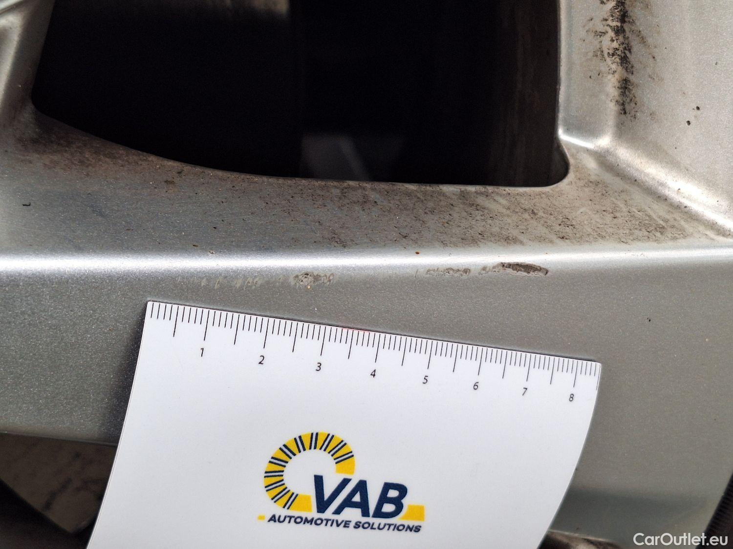  Peugeot  5008 Peugeot,  '16, Peugeot  1.5 BlueHDi 96kW S&S EAT8 Active 5d 7pl #45