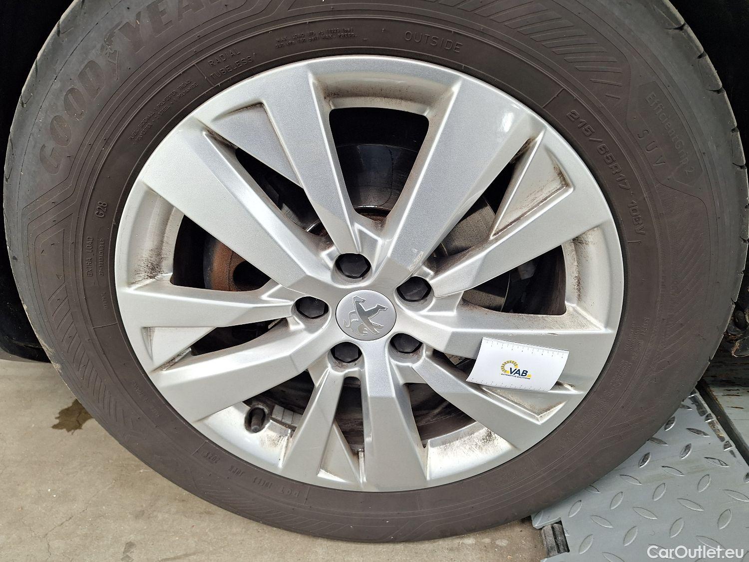  Peugeot  5008 Peugeot,  '16, Peugeot  1.5 BlueHDi 96kW S&S EAT8 Active 5d 7pl #44