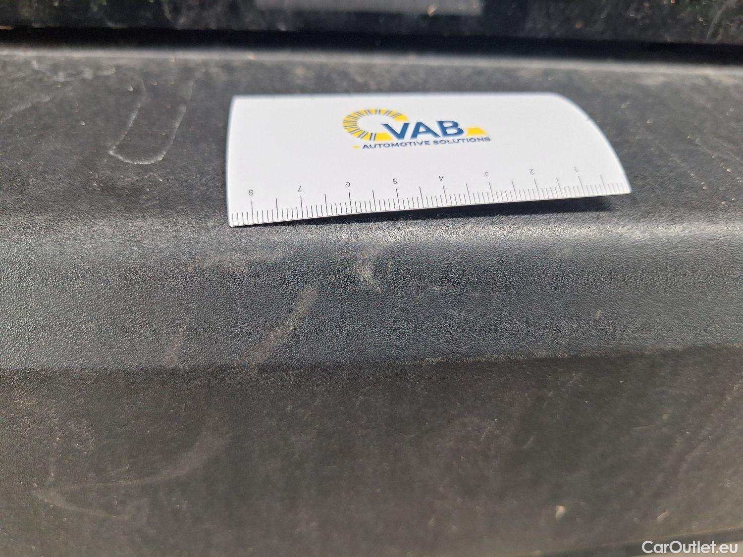  Peugeot  5008 Peugeot,  '16, Peugeot  1.5 BlueHDi 96kW S&S EAT8 Active 5d 7pl #38