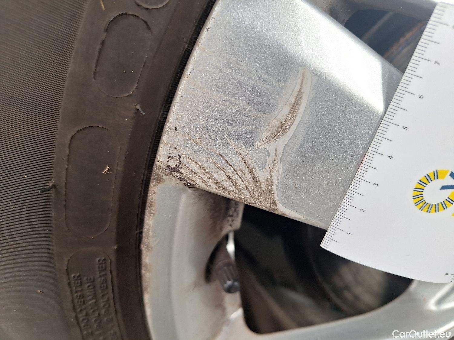  Peugeot  5008 Peugeot,  '16, Peugeot  1.5 BlueHDi 96kW S&S EAT8 Active 5d 7pl #43