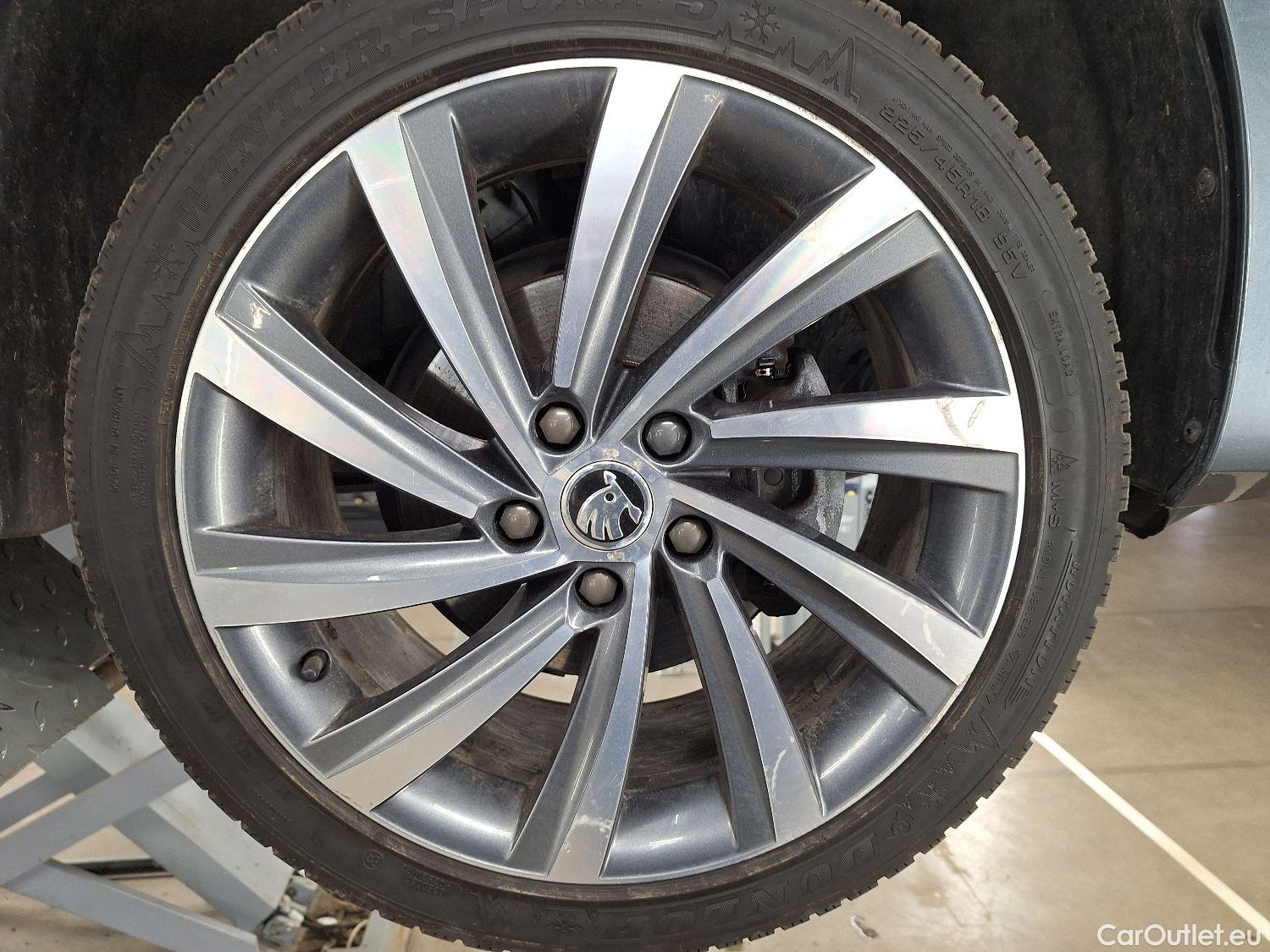  Skoda  Octavia Skoda,  Combi '20, Skoda  Combi 2.0 CRTDI 85kW Style 5d #4