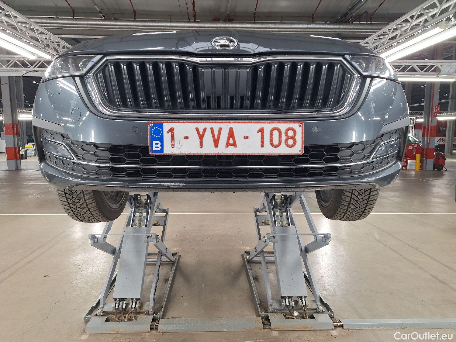  Skoda  Octavia Skoda,  Combi '20, Skoda  Combi 2.0 CRTDI 85kW Style 5d #1