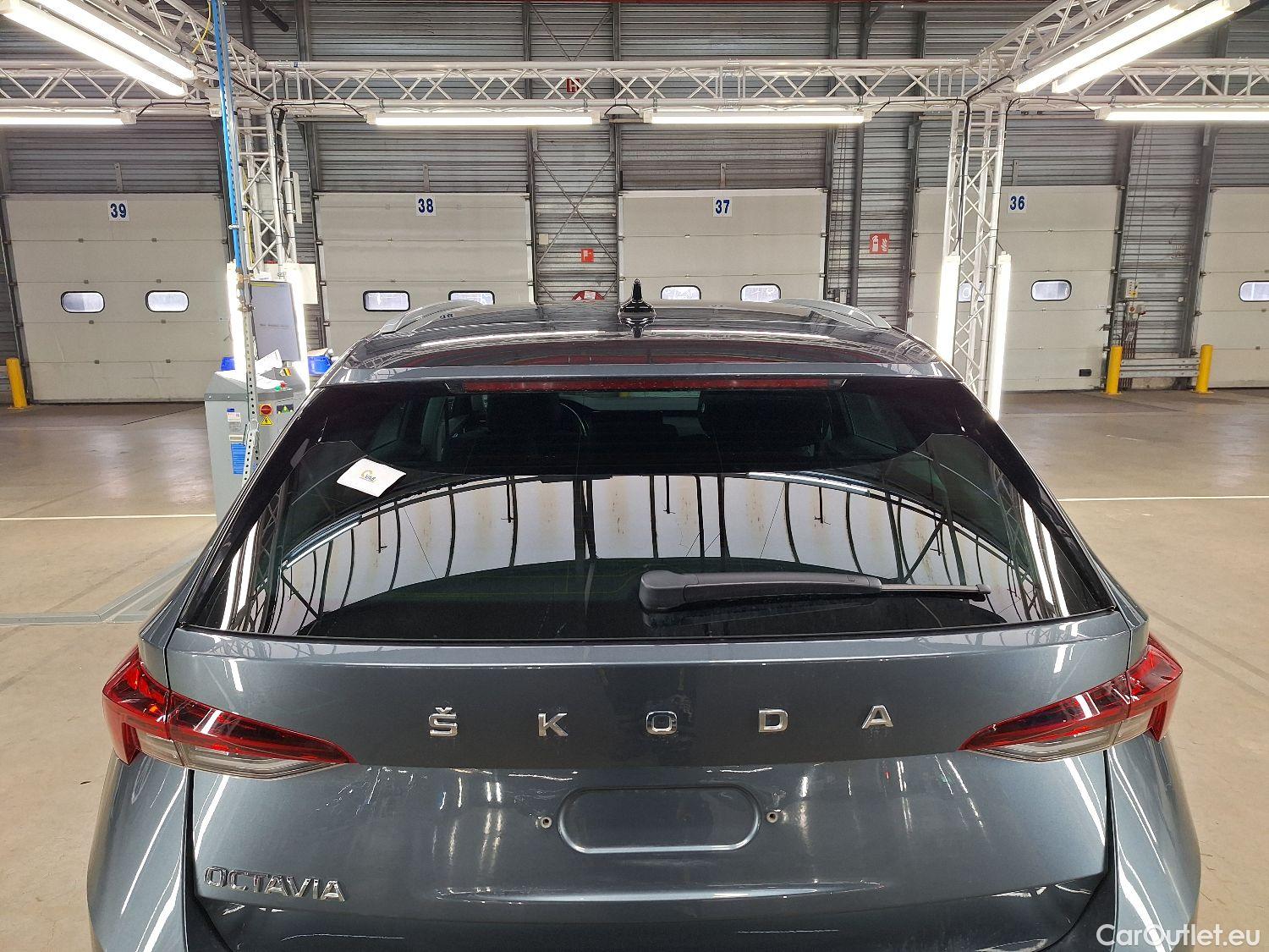  Skoda  Octavia Skoda,  Combi '20, Skoda  Combi 2.0 CRTDI 85kW Style 5d #25